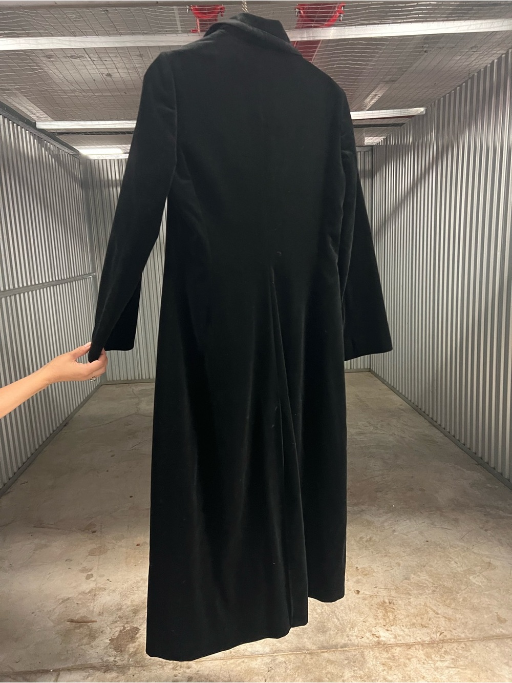 Sisley Black Velvet Coat with Satin Lining - Picture 2 of 6